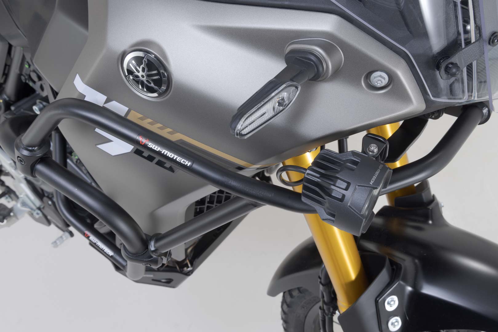 SW-MOTECH / SWモテック 上部クラッシュバー（ブラック）。Yamaha・テネレ700（24-）。 | SBL.06.799.10300/B