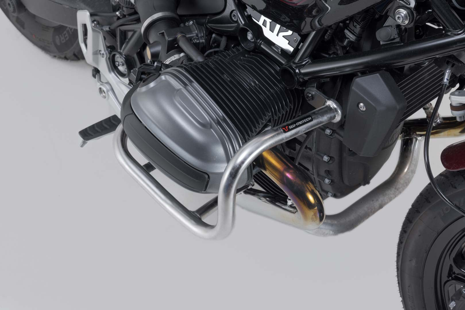 SW-MOTECH / SWモテック ステンレススチール製クラッシュバー。BMW R12 / G/S、R12 nineT用。 | SBL.07.968.10101