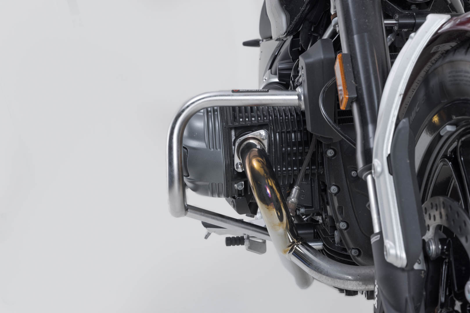 SW-MOTECH / SWモテック ステンレススチール製クラッシュバー。BMW R12 / G/S、R12 nineT用。 | SBL.07.968.10101