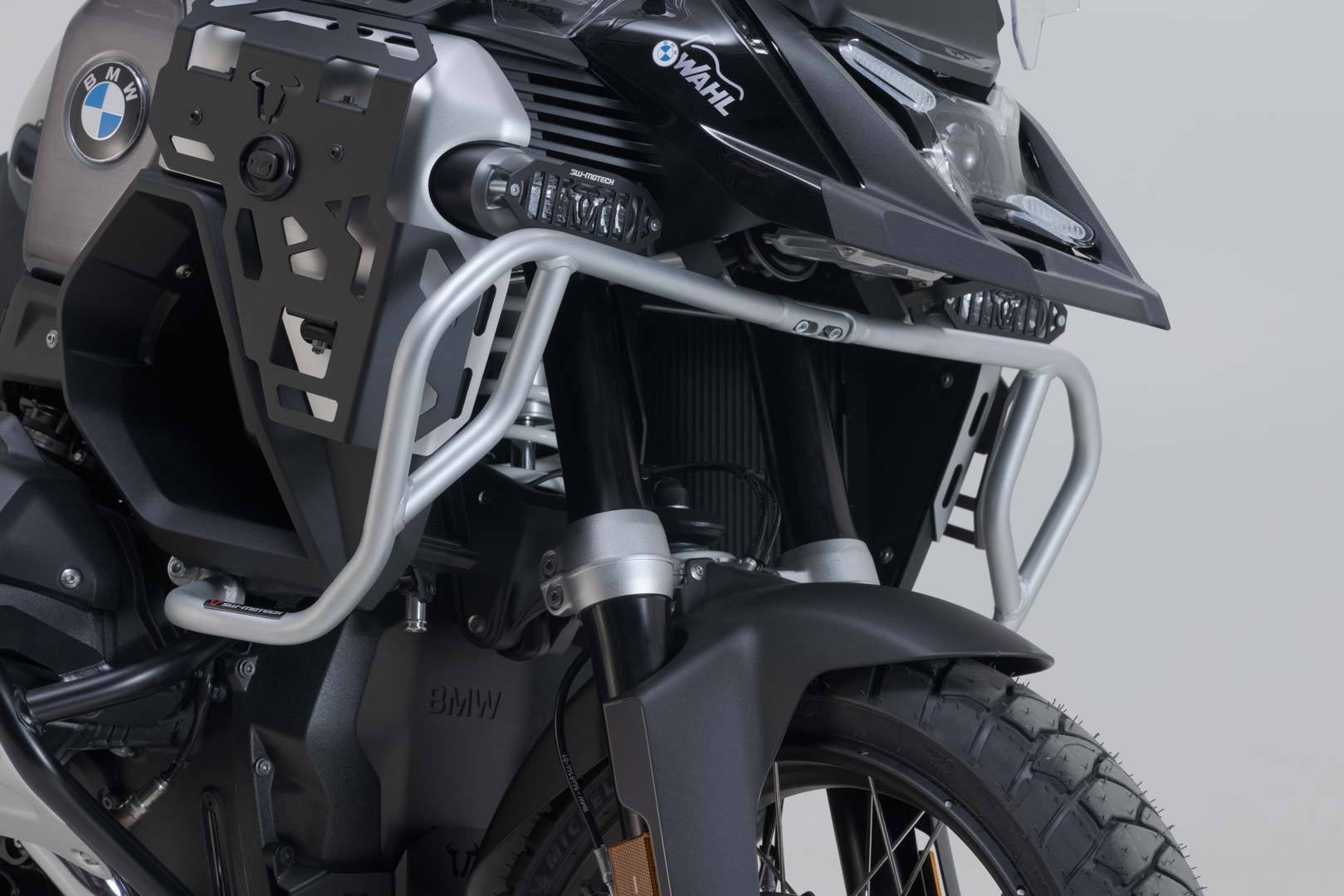 SW-MOTECH / SWモテック ステンレススチール製クラッシュバー。BMW R 1300 GS Adv (24-)用。OEM SBL対応。 | SBL.07.976.10100