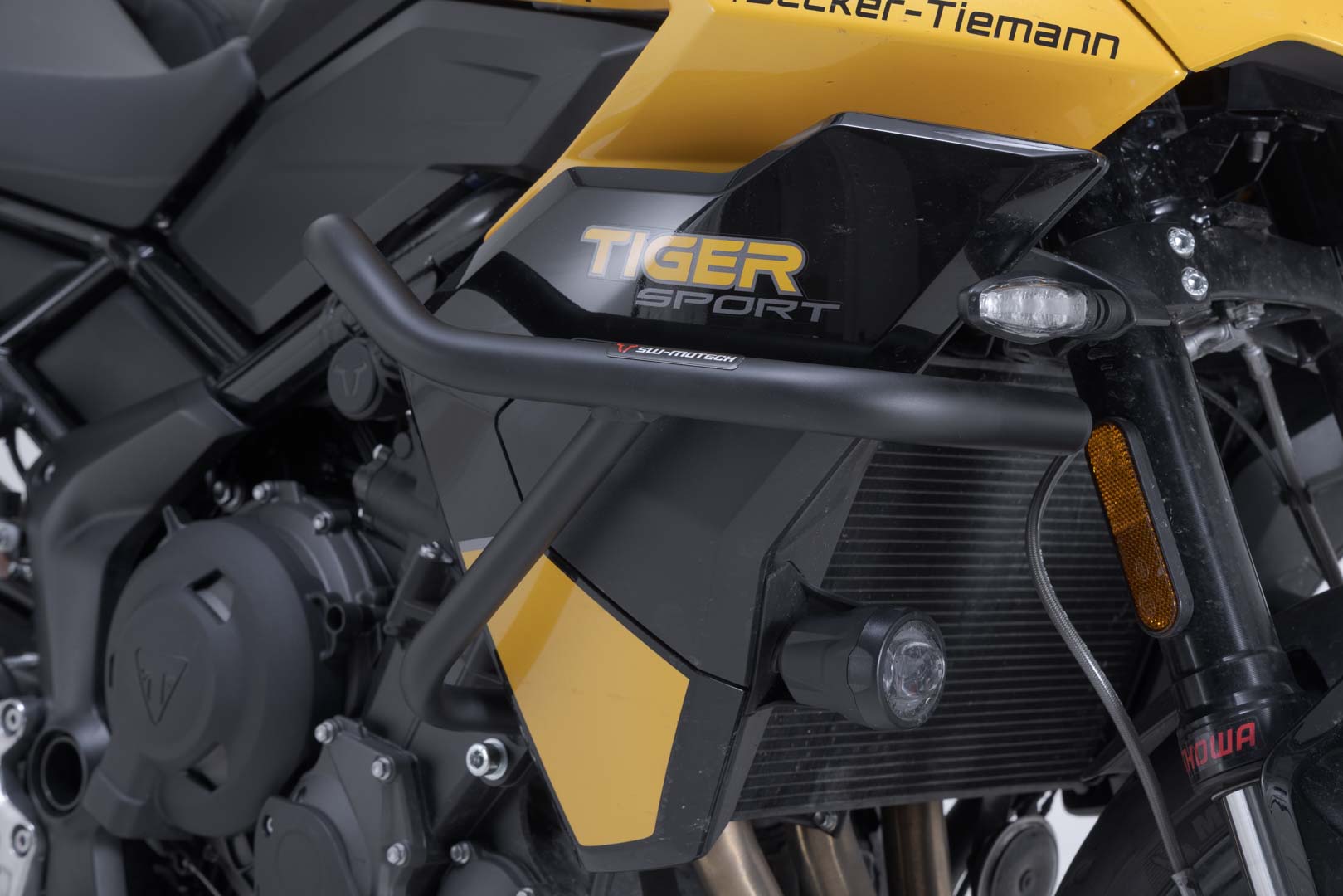 SW-MOTECH / SWモテック ブラック・クラッシュバー。Triumph・タイガー・スポーツ 660 (25-)／800 (24-)。 | SBL.11.025.10000/B