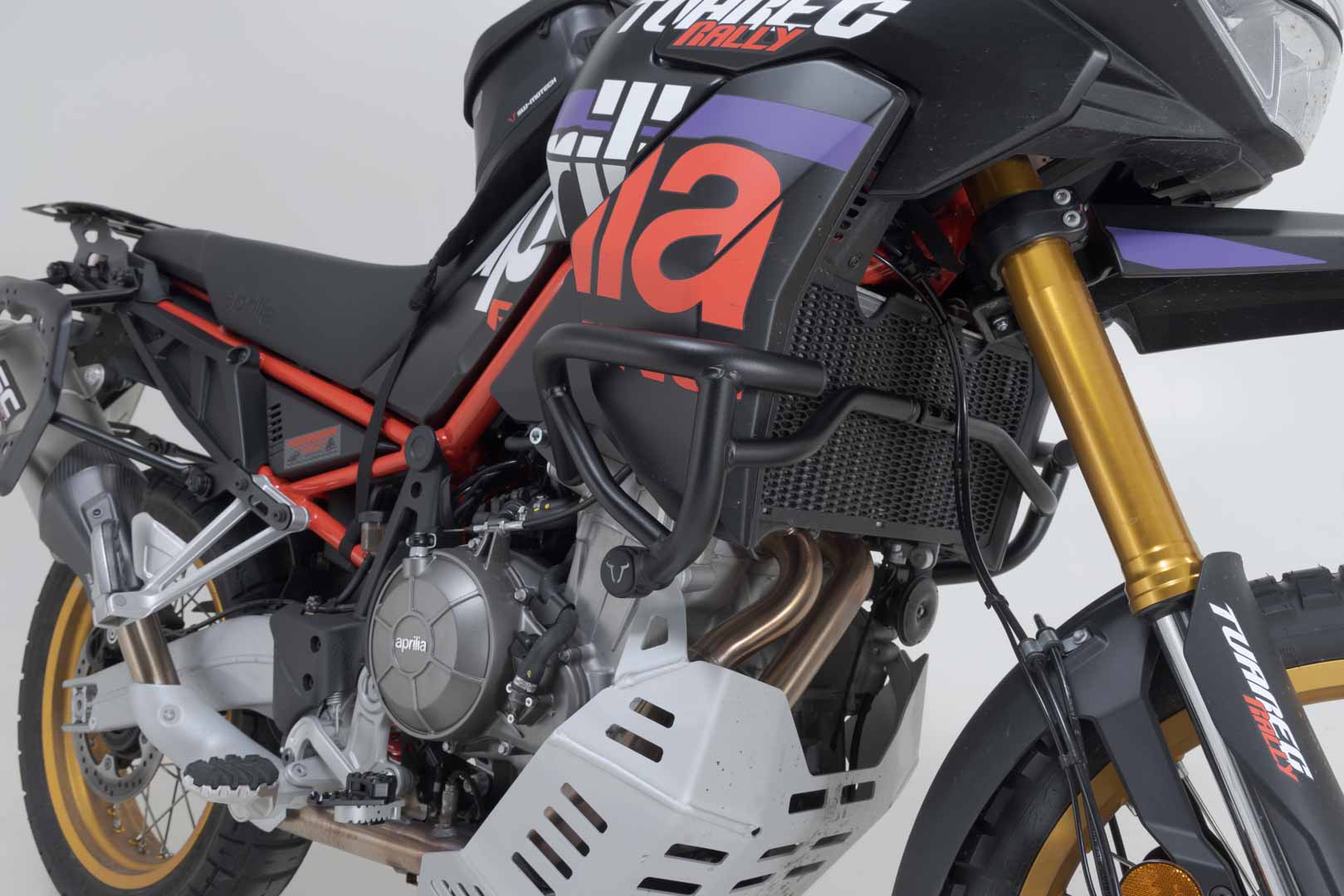 SW-MOTECH / SWモテック ブラック・クラッシュバー。Aprilia・トゥアレグ 660 (21-) / ラリー (24-)。 | SBL.13.849.10001/B