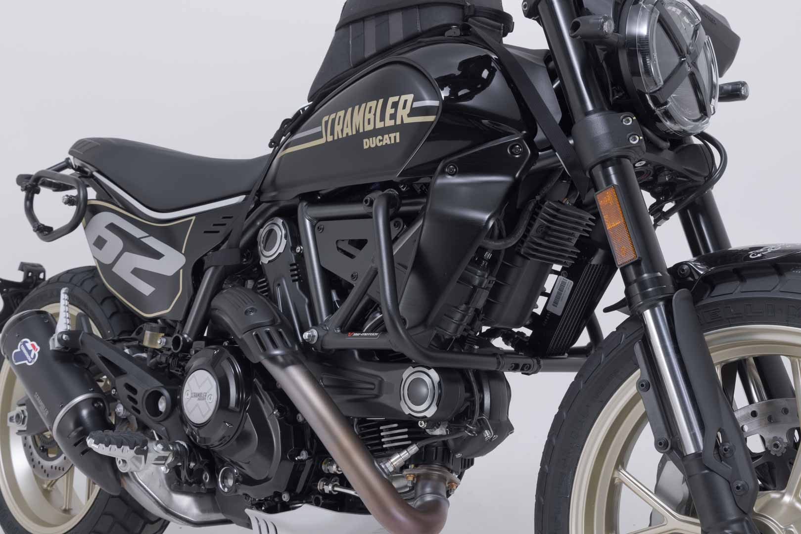 SW-MOTECH / SWモテック ブラック・クラッシュバー。Ducatiスクランブラー各モデル（23年以降）。 | SBL.22.088.10001/B