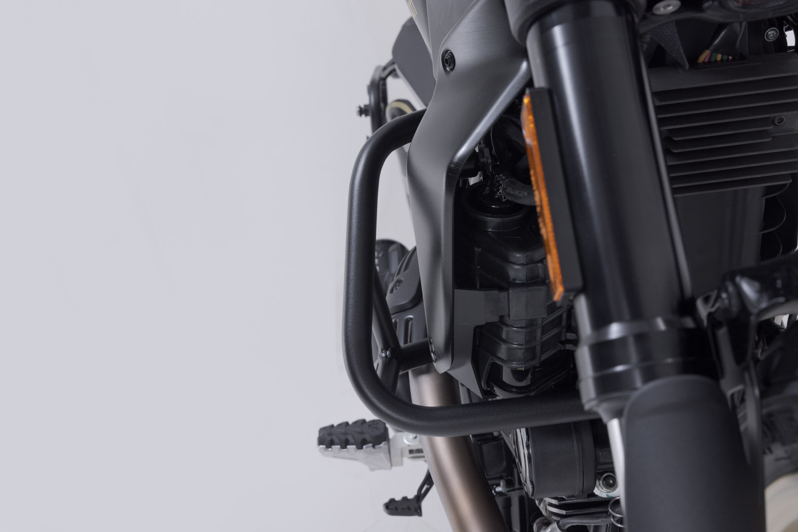 SW-MOTECH / SWモテック ブラック・クラッシュバー。Ducatiスクランブラー各モデル（23年以降）。 | SBL.22.088.10001/B