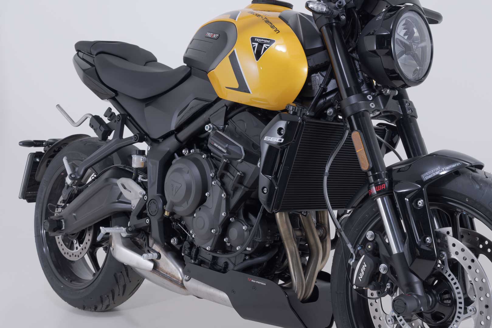 SW-MOTECH / SWモテック フォールパッドキット（ブラック）。Triumph・トライデント660／タイガー660（21年～）。 | STP.11.590.10502/B