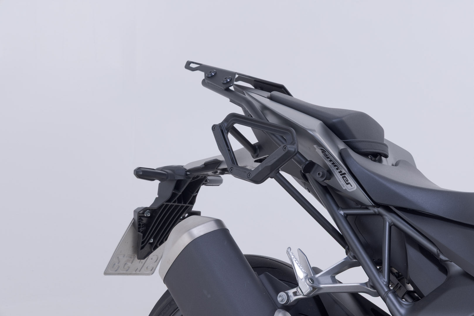 SW-MOTECH / SWモテック V-LOC サイドキャリア（右側） Honda CB1000 ホーネット（24-）。 | VMC.01.211.11000