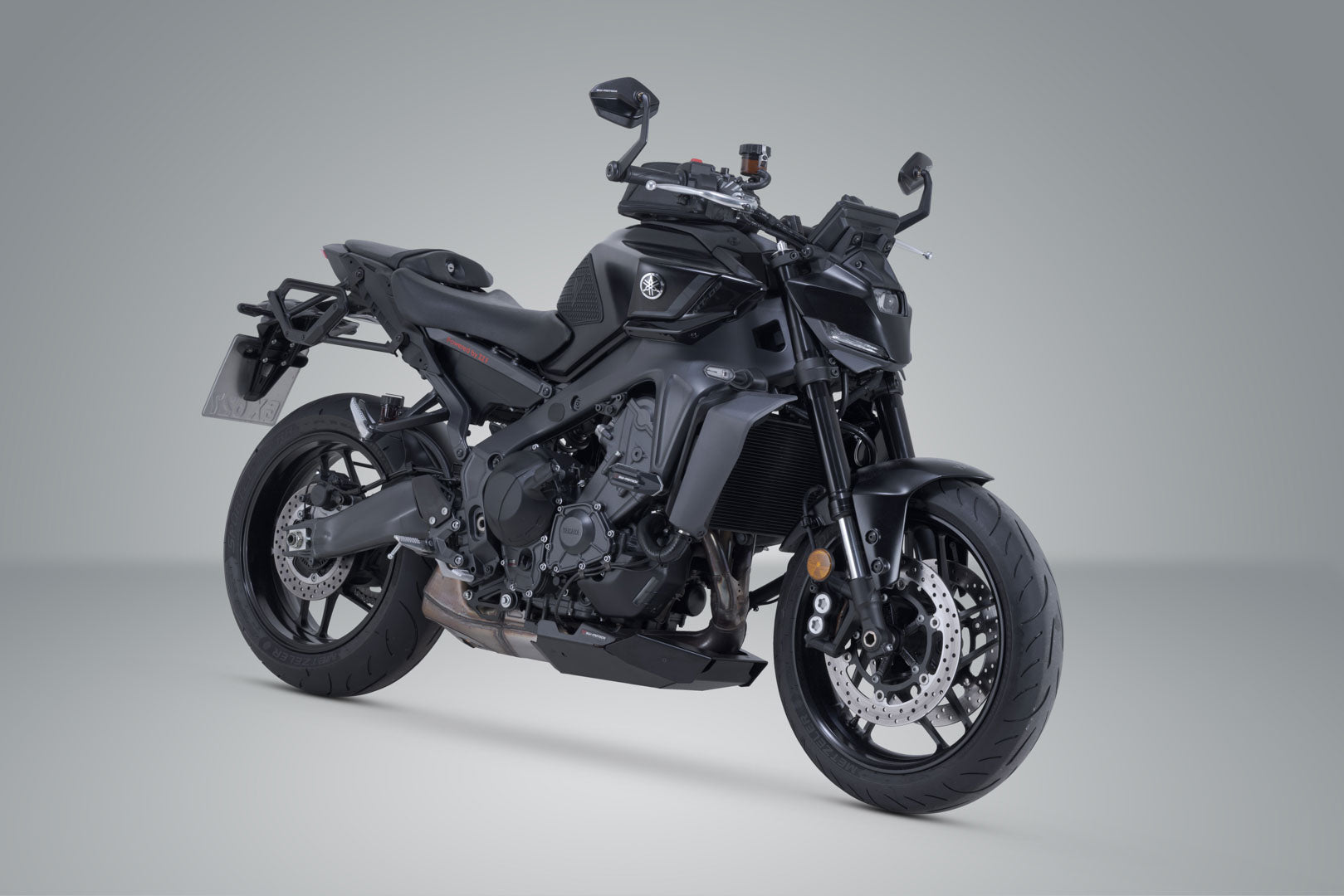 SW-MOTECH / SWモテック V-LOC サイドキャリア（左側） Yamaha MT-09 (23-)。 | VMC.06.036.10000