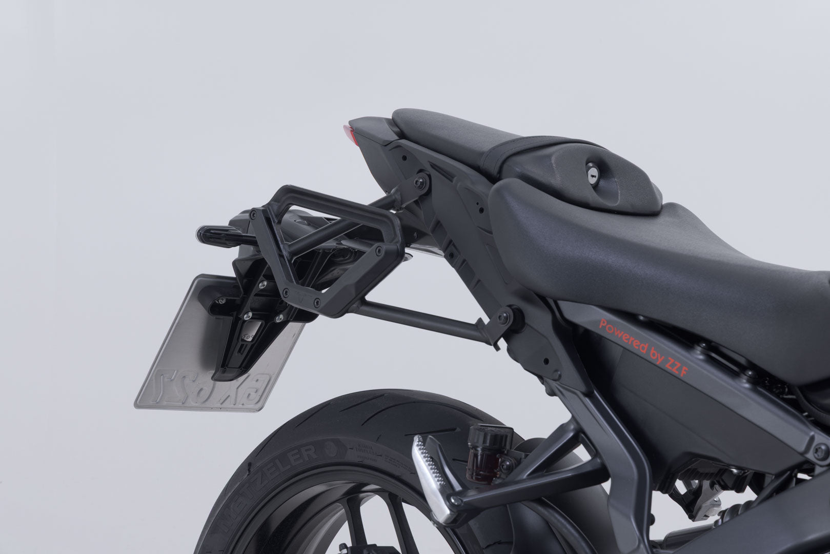 SW-MOTECH / SWモテック V-LOC サイドキャリア（右側） Yamaha MT-09 (23-)。 | VMC.06.036.11000
