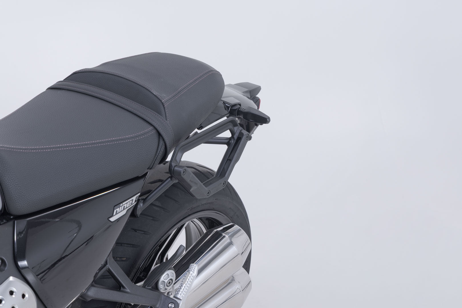 SW-MOTECH / SWモテック V-LOC サイドキャリア（左側） BMW R 12 S / R 12 nineT (23-)。 | VMC.07.968.10000