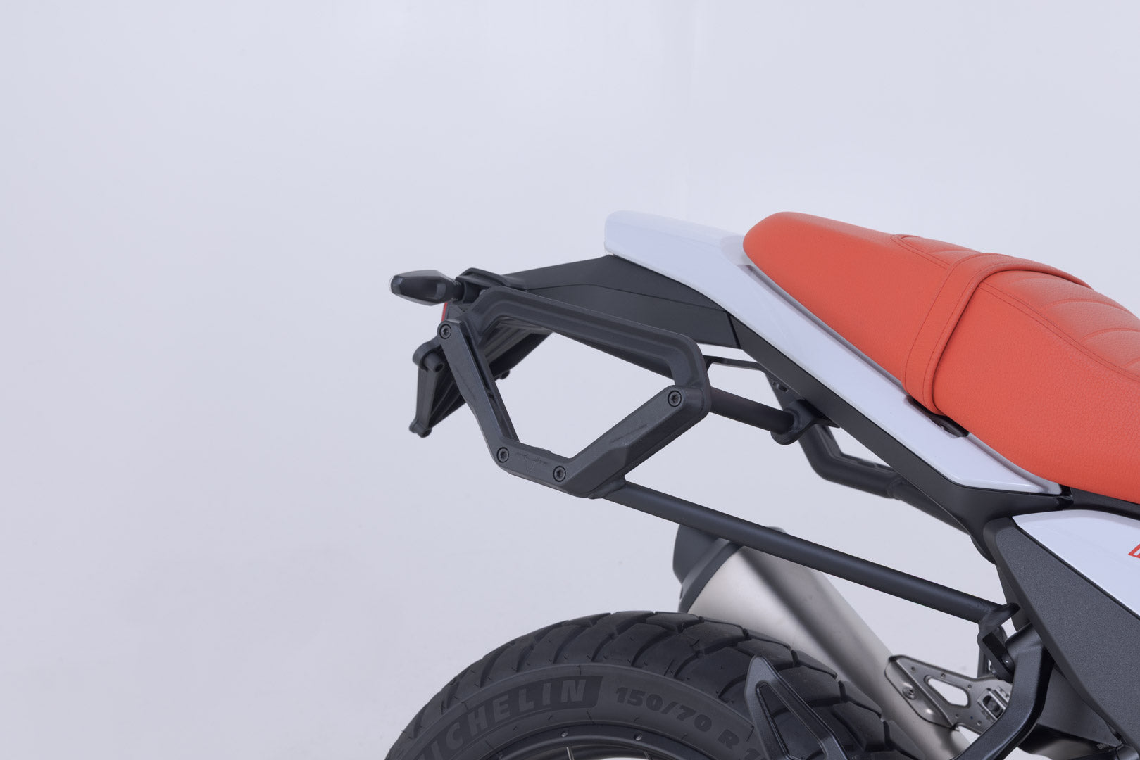 SW-MOTECH / SWモテック V-LOC サイドキャリア（右側） BMW R 12 G/S (24-)。 | VMC.07.997.11000