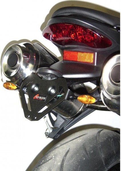 Top-Block / トップブロック ライセンスプレートホルダー TRIUMPH Street Triple 675 (07-12) | SPT03