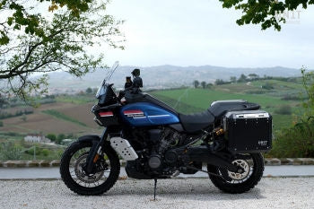 Unitgarage / ユニットガレージ Pair of Atlas 47L+41L Aluminum panniers with HD Pan America | AL2C-BL-3306-BL