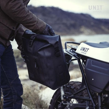 Unitgarage / ユニットガレージ Khali side pannier in TPU + Right Subframe husqvarna 200 (2020 until now) | UG001-3003DX