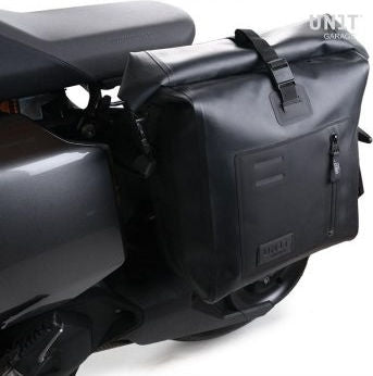 Unitgarage / ユニットガレージ Khali side pannier in TPU + Left Subframe BMW CE 04 | UG001-3700SX