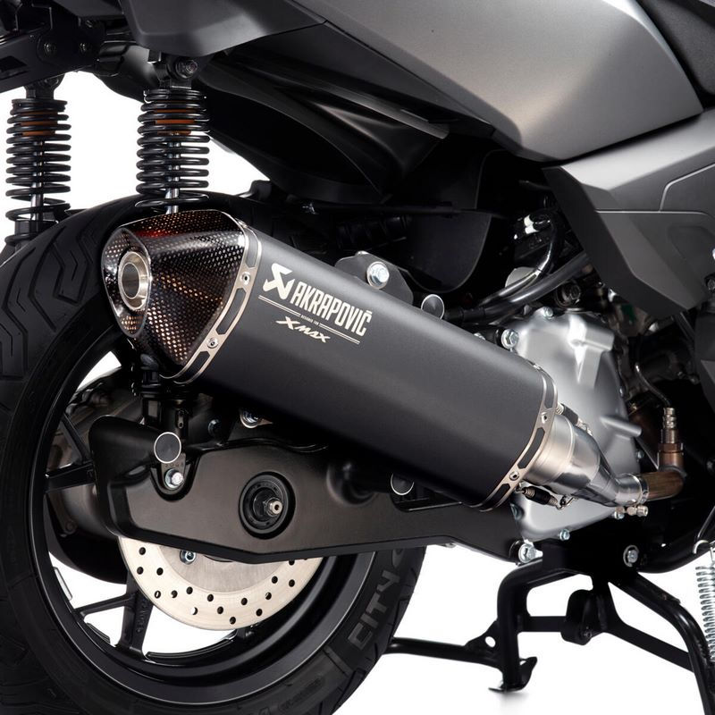 AKRAPOVIC スリップオンマフラー