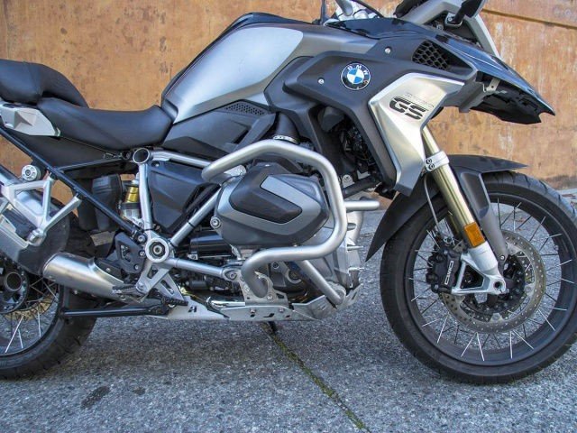 Altrider / アルトライダー Crash Bar and Skid Plate System for the BMW R 1250 GS - Triple Black (Grey)/Silver | R118-1-1004