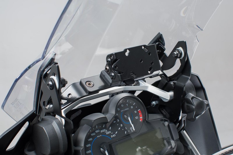 SWモテック / SW-MOTECH スクリーン　レインフォースメント - ブラック - BMW R1200 GS LC / アドベンチャー (13-). | SCT.07.174.10