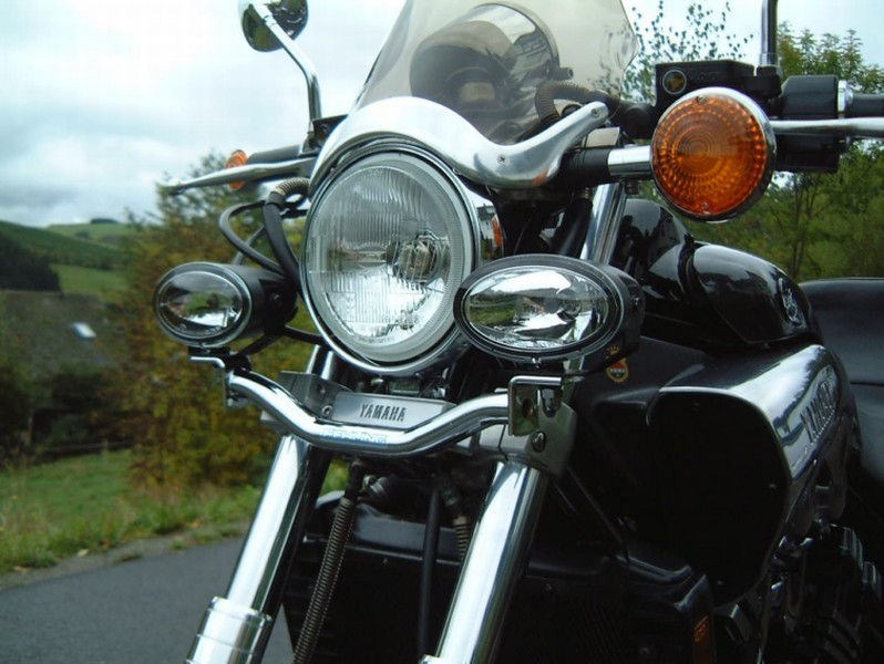 FEHLING / フェーリング ライトバー 後付ヘッドライト用 Yamaha XV 750/1100 | 7597 LH