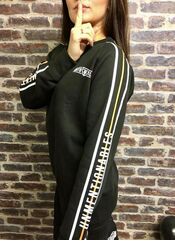 Motogirl Unmentionables Sweatshirt | UNME-BLK