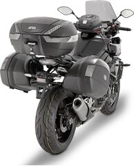 GIVI / ジビ Windscreen for Yamaha MT-10 16-20 color light smoke, dim. HxW 53,5x42 cm, fits oe headlight fairing | D2129S