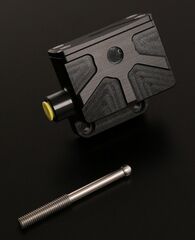 ABM / エービーエム Foot brake cylinder isaac4, CNC-milled - bracket 38 mm, 直径: Ø13 mm, カラー: ブラック | 106414-D13-F15