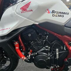 Samco Sport / サムコスポーツ シリコンラジエータークーラントホースキット レッド Honda CB 750 ホーネット 2023 - 2024 5 ピース | HON-129-RD