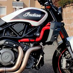 Samco Sport / サムコスポーツ シリコンラジエータークーラントホースキット レッド Indian FTR 1200 2022-2024 7 ピース | IND-3-RD