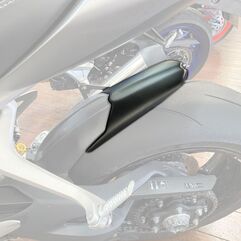 Pyramid Plastics / ピラミッドプラスチック Hugger Extension | Matte Black | Triumph Speed Triple 1200 RS 2021> | 076561