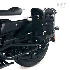 Unitgarage / ユニットガレージ Waxed Suede Side Pannier + Left Subframe Sportster S 1250, JetBlack | U002+3320SX-JetBlack