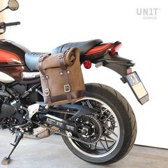 Unitgarage / ユニットガレージ Waxed suede side pannier Scram 22L-30L + Left Subframe Kawasaki Z900RS, MossGrey | U202+1021SX-MossGrey