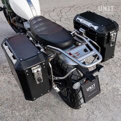 Unitgarage / ユニットガレージ Pair of aluminium Panniers Atlas 47L+41L with Moto Guzzi frame | AL2C_BL+2252_BL