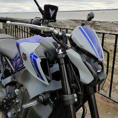 Pyramid Plastics / ピラミッドプラスチック Fly Screen | Icon Blue Colours | Yamaha MT-09 2021> | 22160E