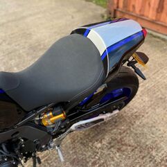 Pyramid Plastics / ピラミッドプラスチック Seat Cowl | SP Colours | Yamaha MT-09 2021> | 12416G