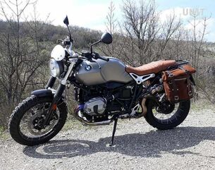 Unitgarage / ユニットガレージ Two Waxed suede Side Panniers + Double Subframe NineT, ColoradoBrown | 2xU002+1626+A2-ColoradoBrown