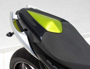 Ermax / アルマックス seat cowl for SVF GLADIUS 2009-2015, white/metal blue 2011/2013(glass splash white [ybd], pearl vigor blue [yky] ) | 8504bb094