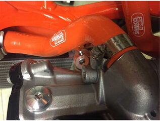 サムコスポーツ / Samco Sport KTM 450 EXC-F 2017 - 2019 3 ピース サーモスタットバイパス シリコンラジエーター クーラントホースキット | KTM-92-OR