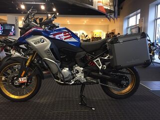 Bumot （ビュモト）パニアシステム Original BMW ラック F850GSA | 105E-06F-45OEM