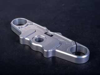 ABM / エービーエム Cover for mounting holes of Superbike triple clamps, カラー: シルバー | 106846-F11