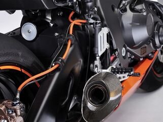 ABM / エービーエム KIT steel flex 2 parts front wheel / Superbike, シュリンクチューブカラー: レッド, コネクションカラー: シルバー | 104850-S17-F11