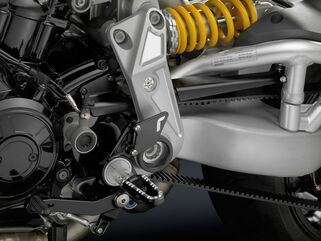 Rizoma / リゾマ  Front Pulley Cover, Black Anodized | ZDM138B