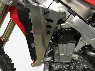 AXP-Racing / エーエックスピーレーシング ラジエーターブレース - レッドスペーサー | AX1417
