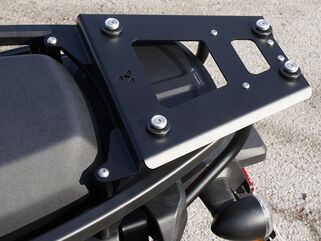 Bumot （ビュモト）Top Case Mounting Plate for Harley Davidson 2022 Pan America 1250  | 124E-02
