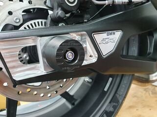 AC Schnitzer / ACシュニッツァー Axle pads rear S 1000 RR from 2023 | S700373-F15-009