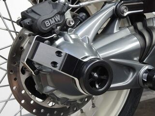 AC Schnitzer / ACシュニッツァー Crash pad axle large milled cap BMW R nineT from 2021 | S700-68812-15-007