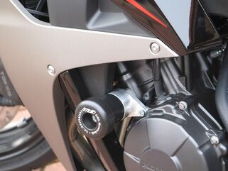 GSGモトテクニック クラッシュパッドセット マウンティングプレート ブラックアノダイズド Honda CBR 600 RR (2007-2008) | 5544450-H27-SH