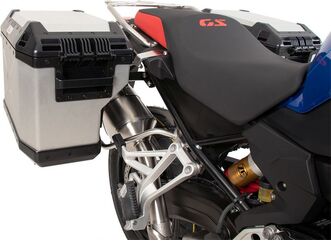Hepco & Becker サイドキャリアカットアウトステンレススチールインクルーディングエクスプローラーサイドボックスシルバー BMW F 800 GS (2024-) | 6516537 00 22-00-40