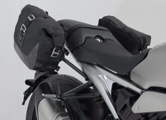 SW-MOTECH / SWモテック Legend Gear （レジェンドギア） サイドバッグシステム LC ブラック Edition | BC.HTA.01.979.20100