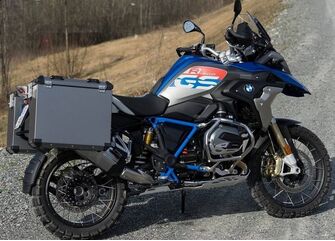 Bumot （ビュモト） パニアシステム BMW R 1200GS LC / GSA LC