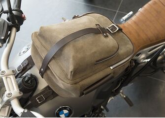 Unit Garage TANK PANNIER IN WAXED SUEDE, Mossgrey | U033-Mossgrey