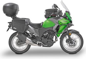 GIVI / ジビ Windscreen for Kawasaki Versys-X 300 color clear, dim. HxW 48x40 cm, 14 cm higher than oe | D4121ST